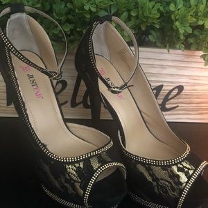 CUTE BLACK/GOLD Underlace High Heel
